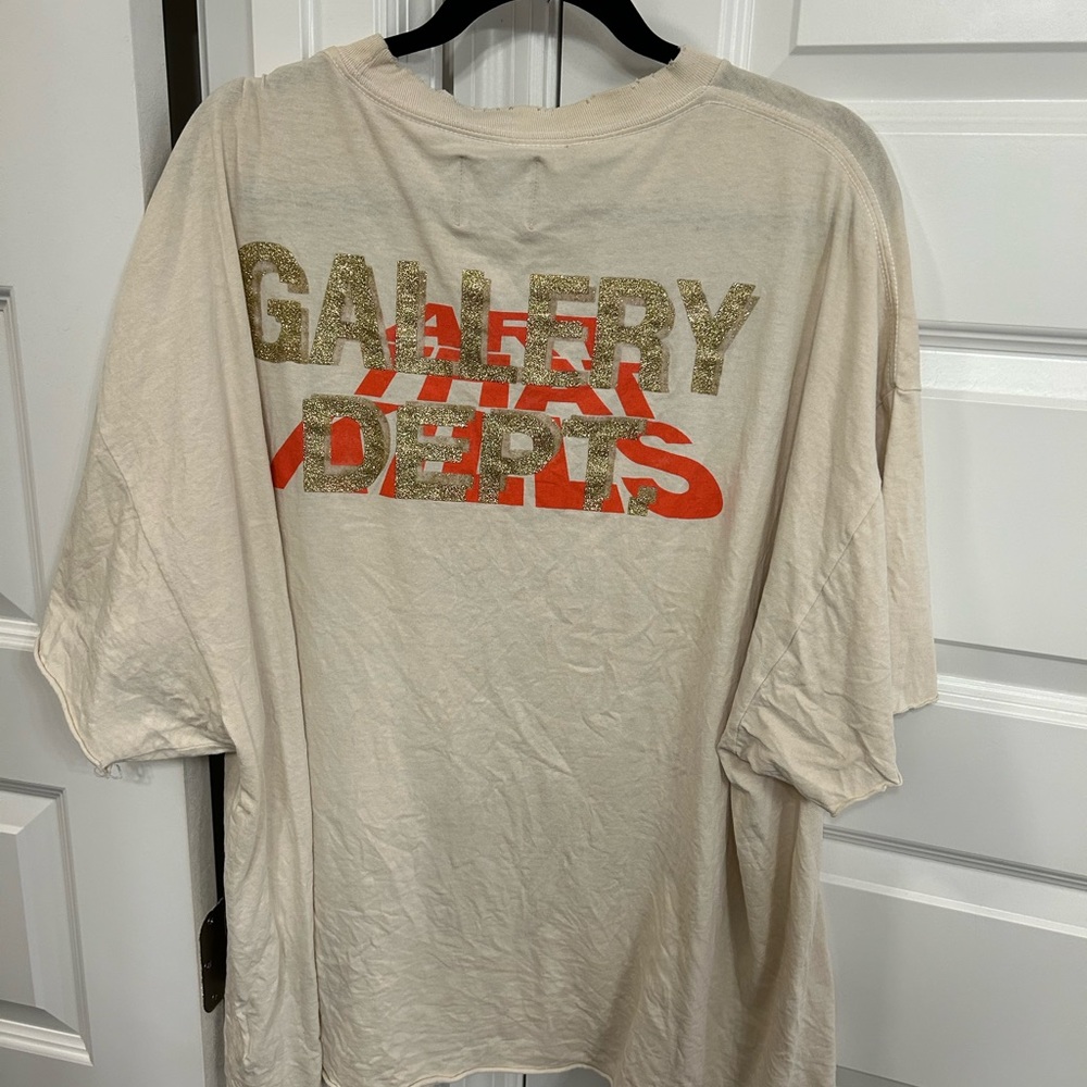 Gallery Department T shirt